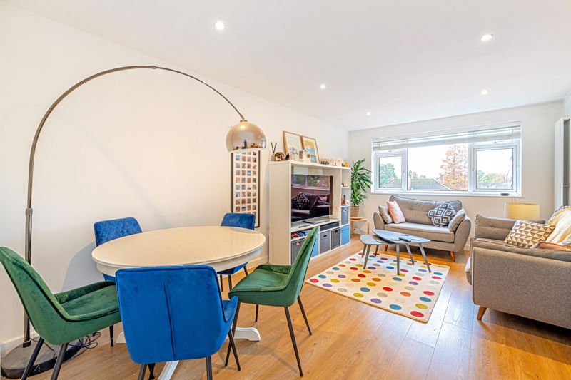 Living Room- click for photo gallery